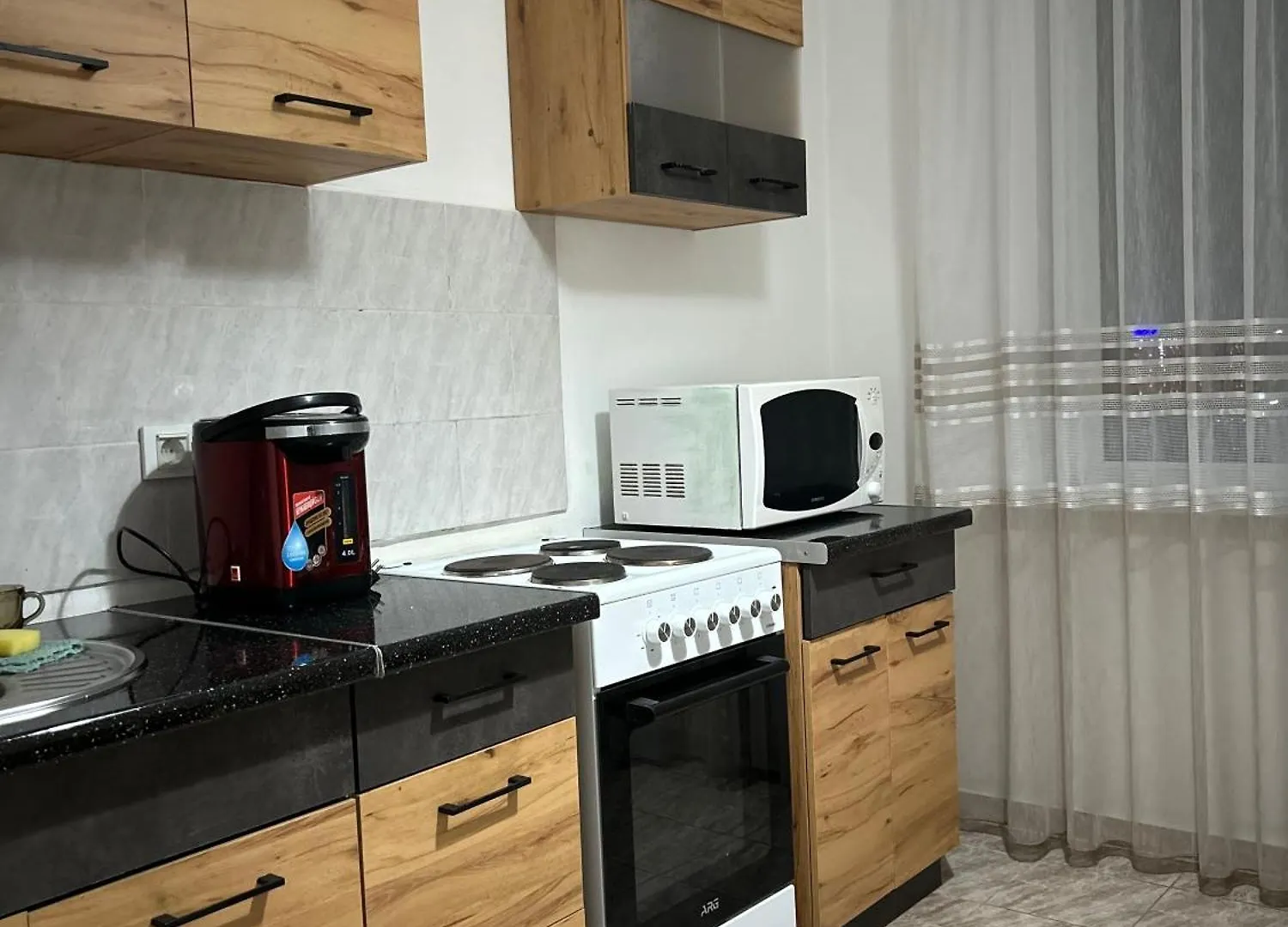 Apartment 2-Х Комнатная Квартира Almaty
